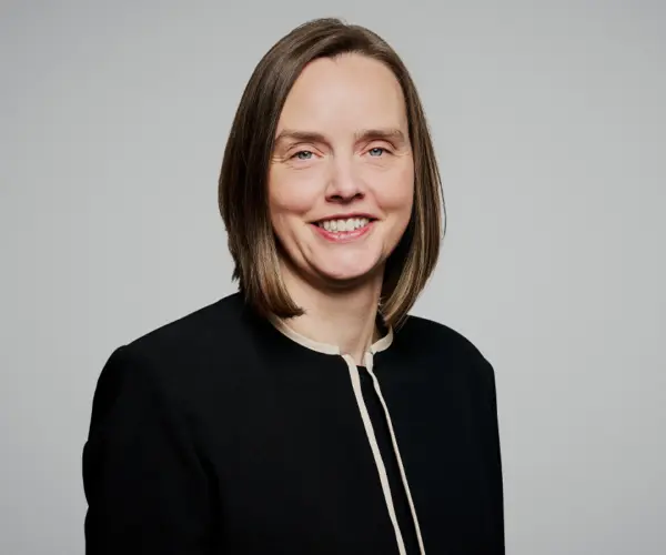 Stephanie Beard - Our People - Dalmore Capital