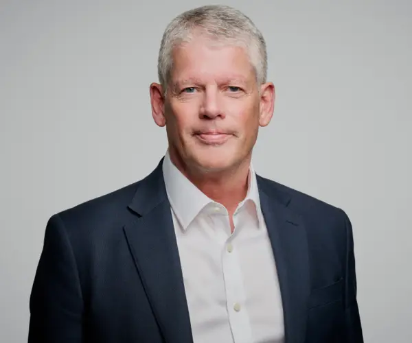 Stephen Gordon - Our People - Dalmore Capital